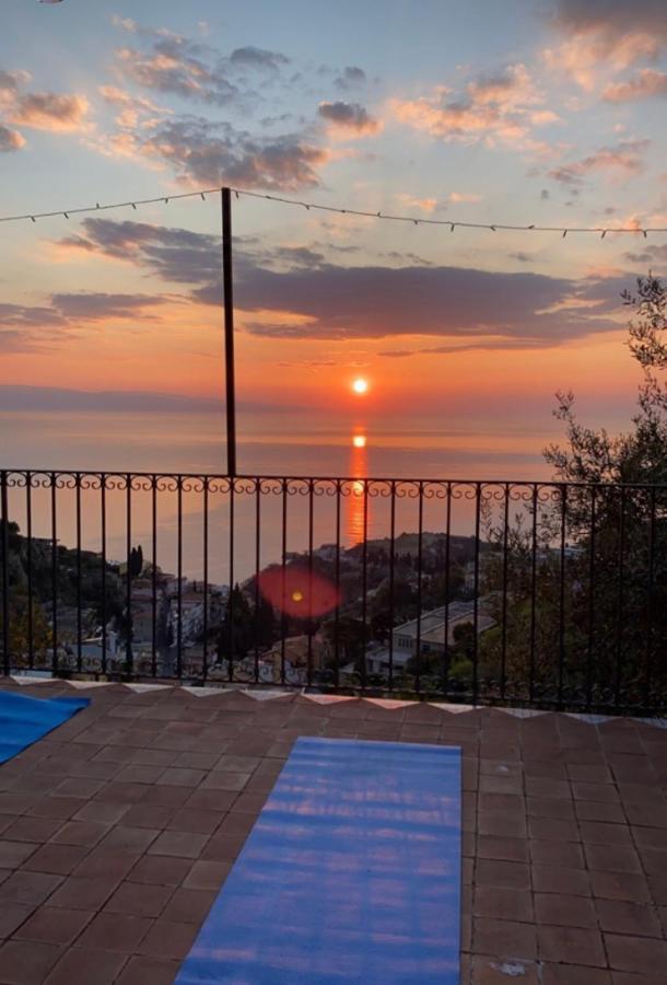 Casa Dei Sogni Taormina Acomodação com café da manhã Exterior foto