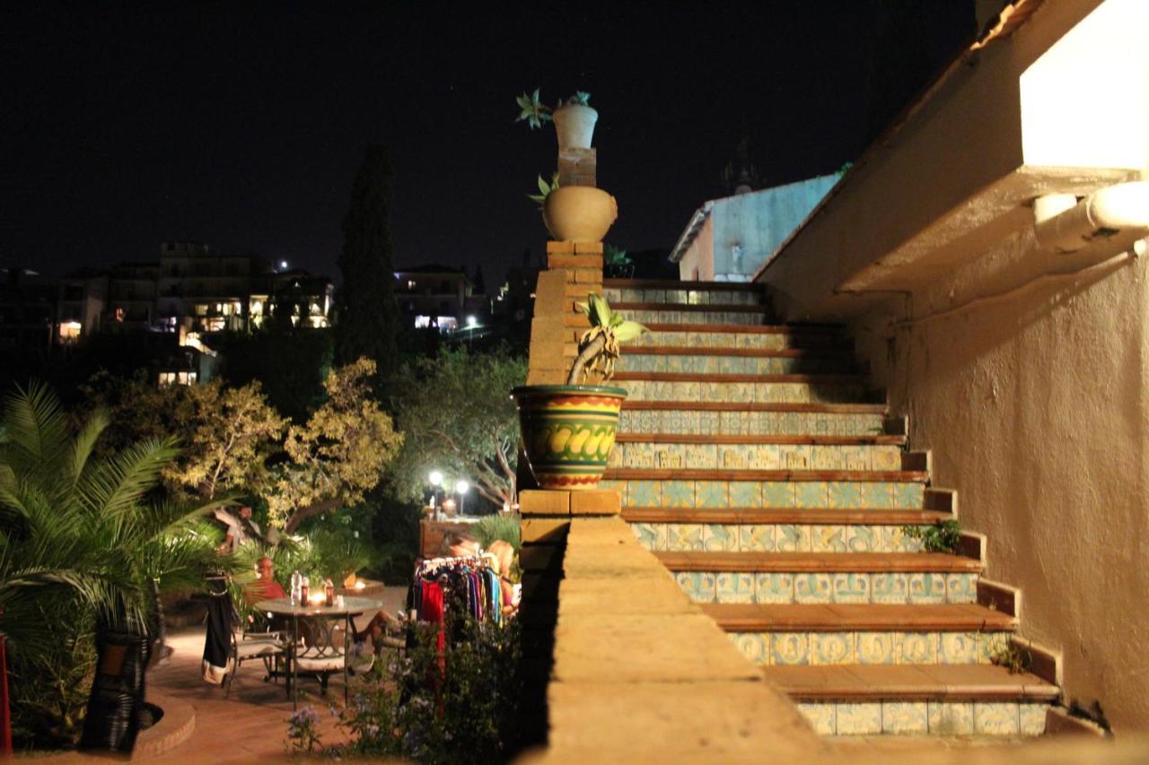 Casa Dei Sogni Taormina Acomodação com café da manhã Exterior foto