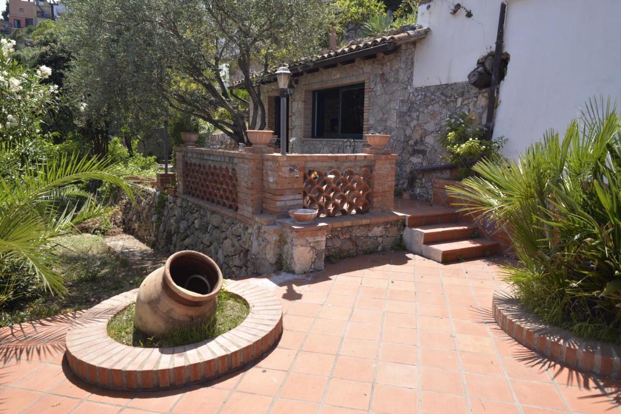 Casa Dei Sogni Taormina Acomodação com café da manhã Exterior foto