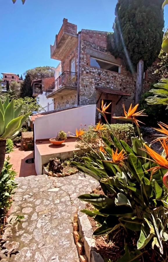 Casa Dei Sogni Taormina Acomodação com café da manhã Exterior foto